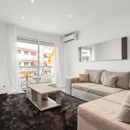 Versailles Apartman