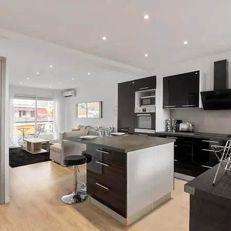 Versailles Apartman *